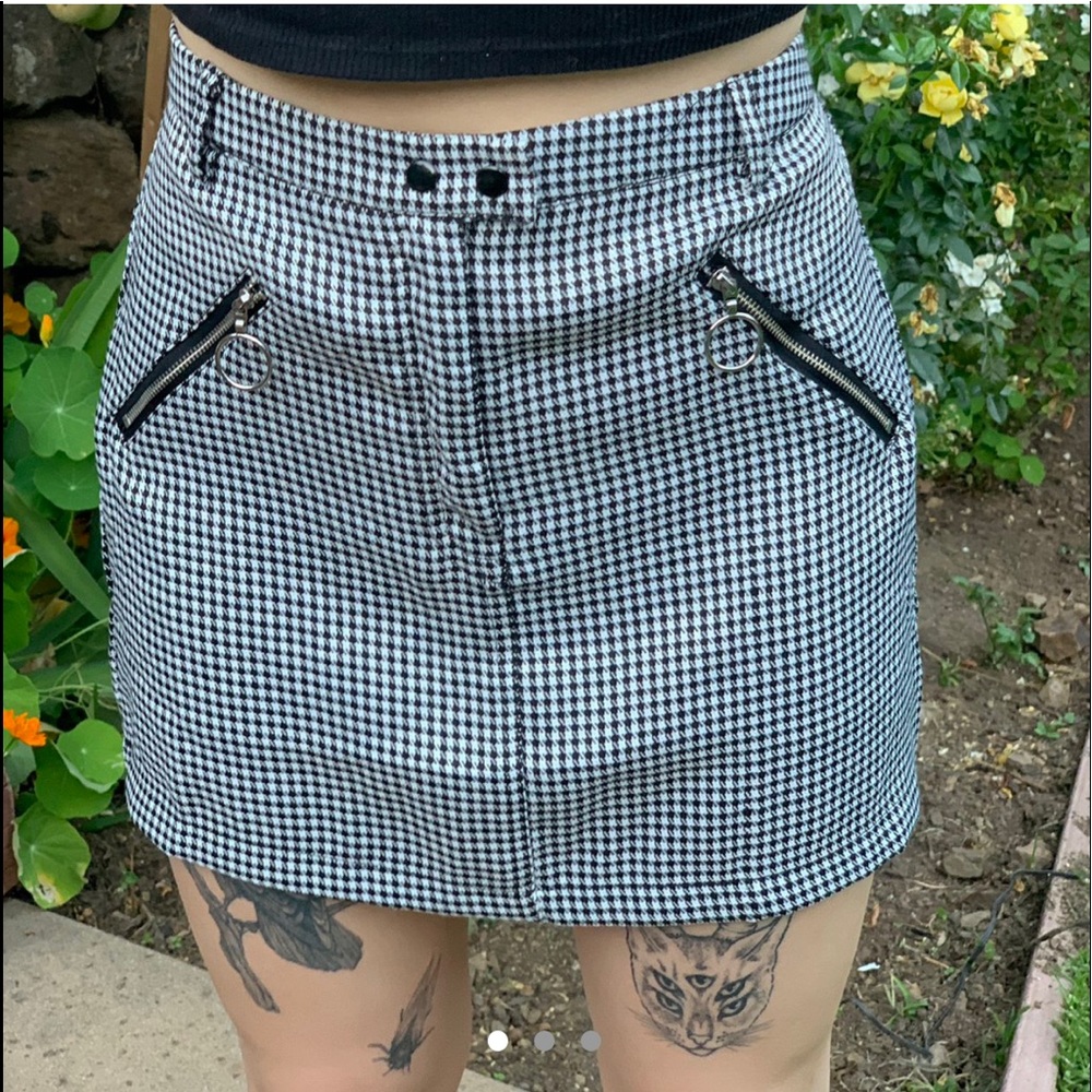 Rad Show Houndstooth Skirt